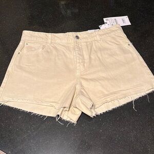 NWT Zara Womens Off whitevdenim Shorts frayed Size 6US